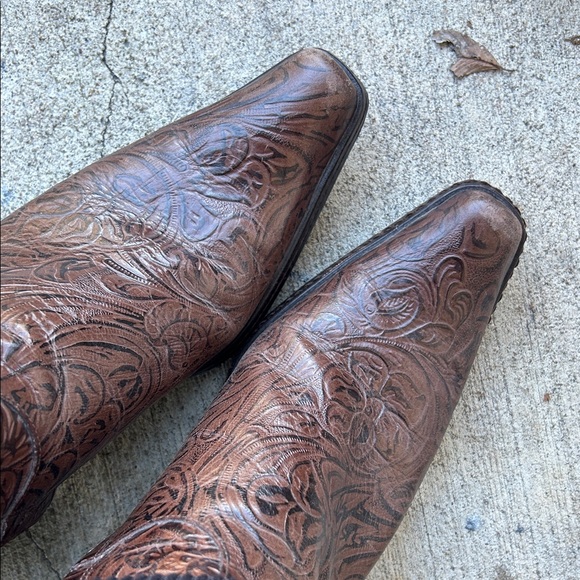 Gianna Bini Brown Embossed  Womens Leather Cowboy Boots - Picture 2 of 11